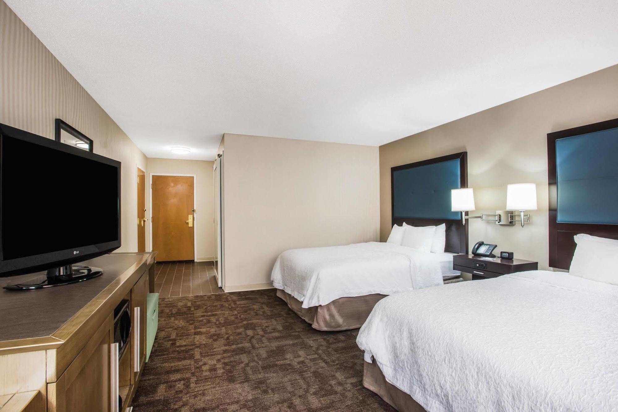 Hampton Inn Cleveland-Airport/Tiedeman Road Brooklyn Ngoại thất bức ảnh